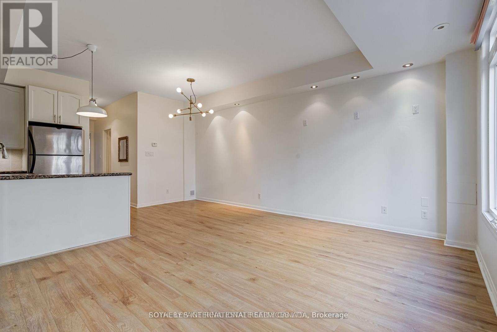 Th31 - 80 Carr Street, Toronto, Ontario  M5T 1B7 - Photo 4 - C13218846