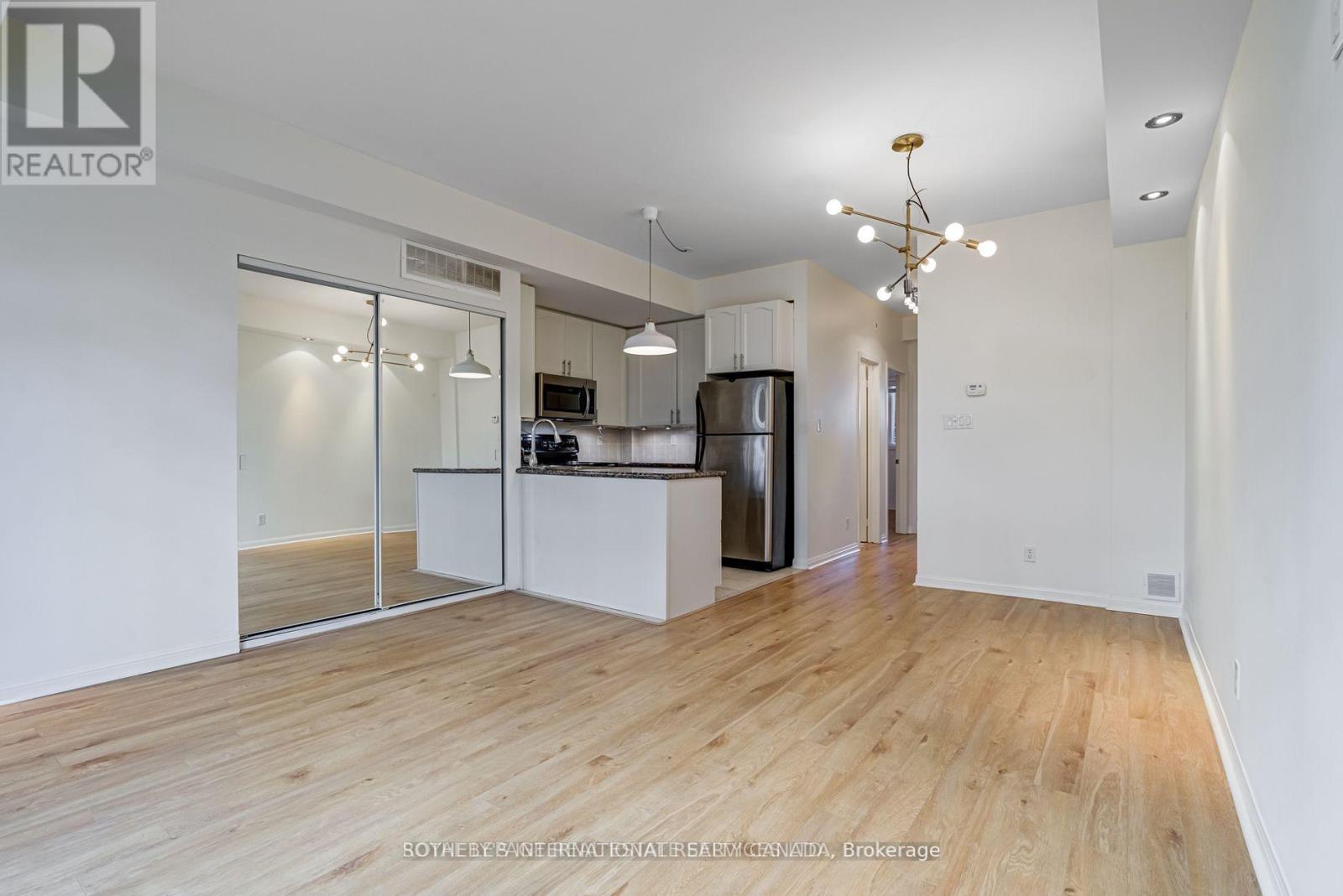 Th31 - 80 Carr Street, Toronto, Ontario  M5T 1B7 - Photo 6 - C13218846