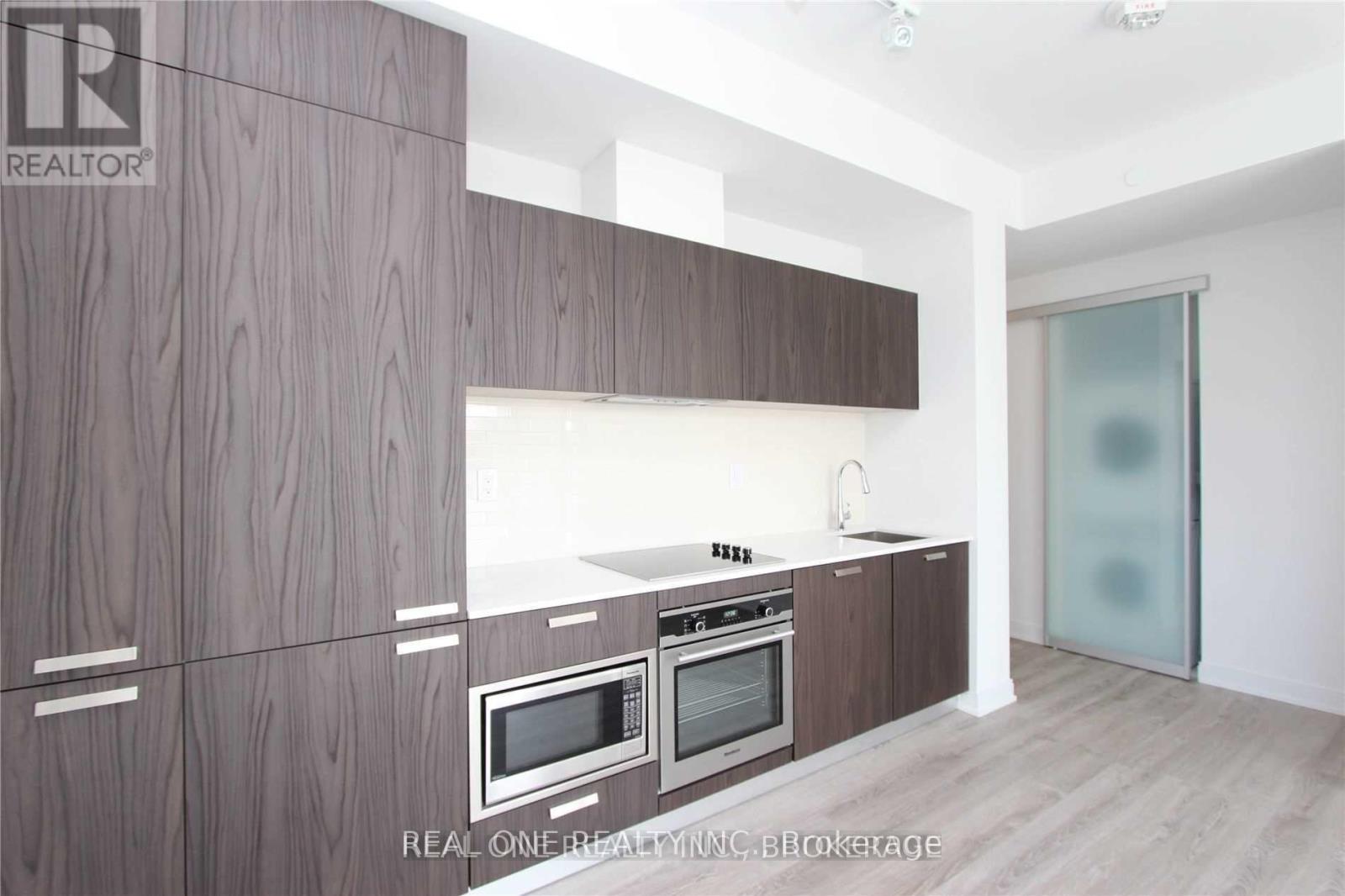 2005 - 50 Charles Street, Toronto, Ontario  M4Y 0C4 - Photo 2 - C13218850
