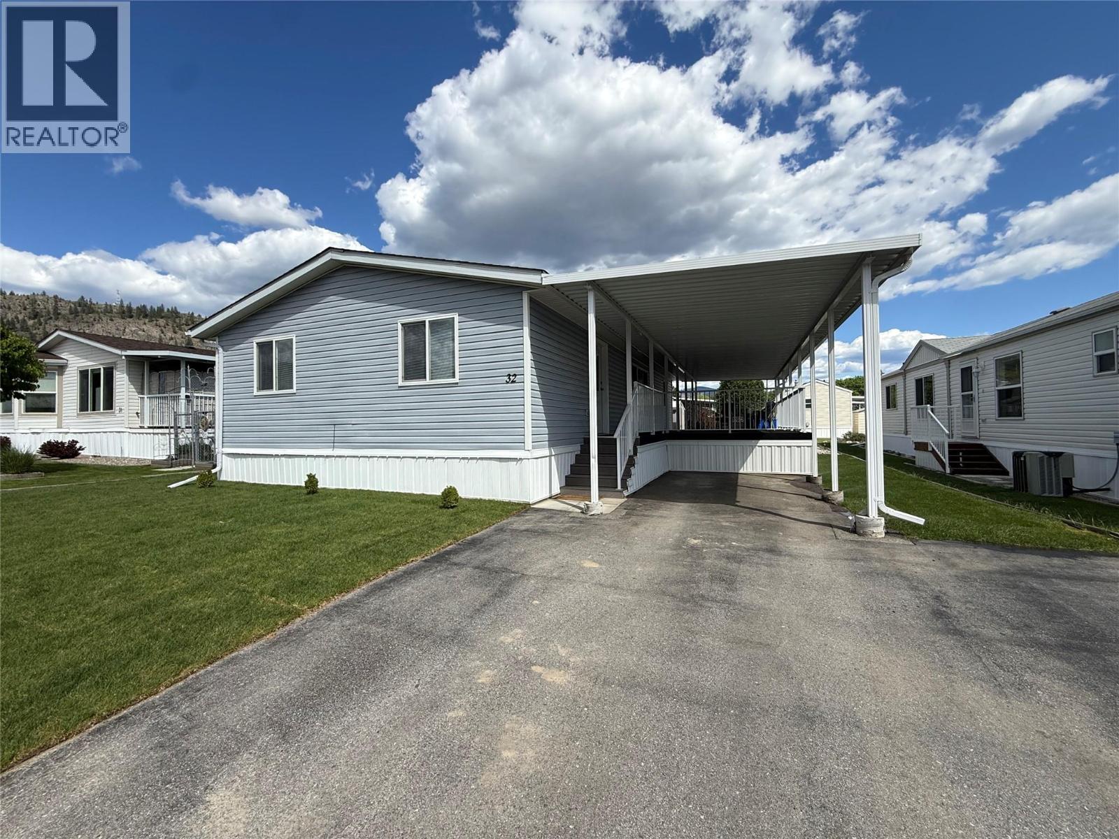7225 BOUNDARY Drive Unit# 32, grand forks, British Columbia