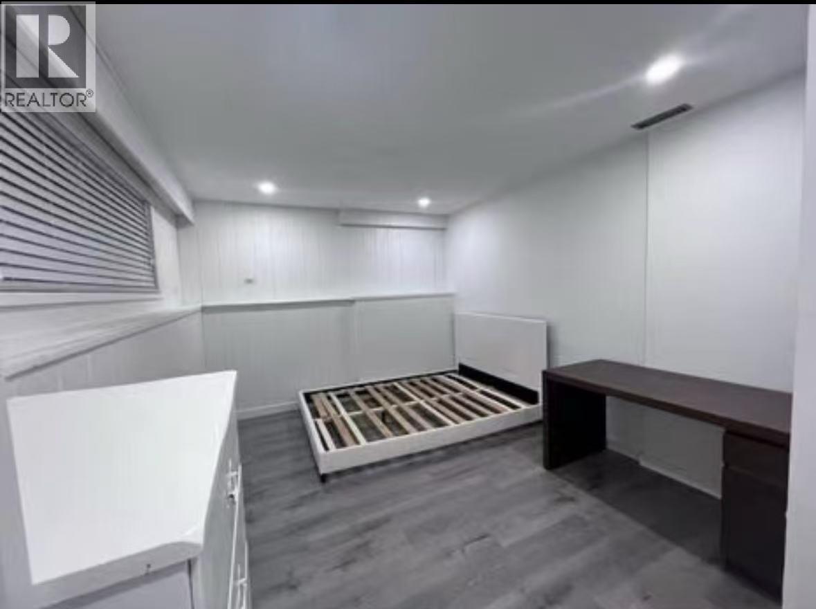 680 Sperling Ave, Burnaby, British Columbia  V5B 4H5 - Photo 4 - R3130006