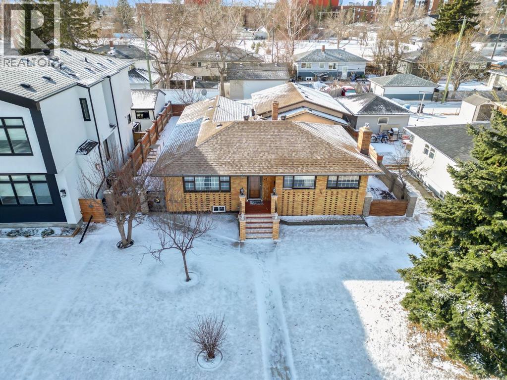 47 Montrose Crescent NE, Calgary, Alberta  T3E 5P3 - Photo 4 - A2292382