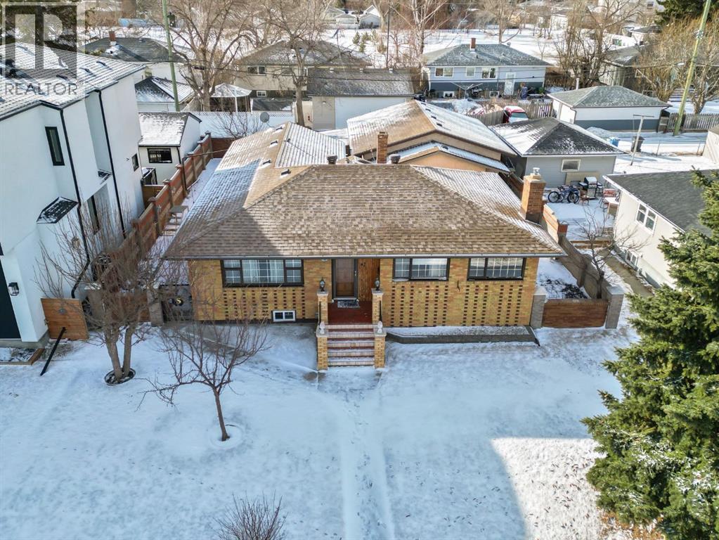 47 Montrose Crescent NE, Calgary, Alberta  T3E 5P3 - Photo 2 - A2292382
