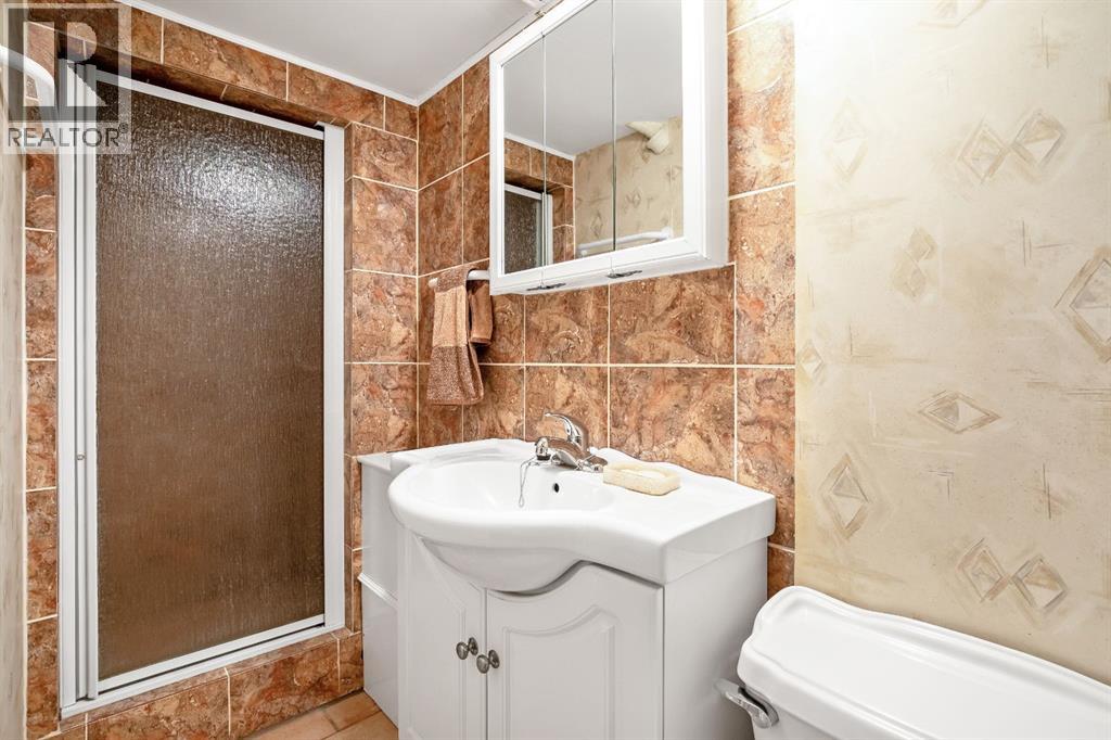 47 Montrose Crescent NE, Calgary, Alberta  T3E 5P3 - Photo 32 - A2292382