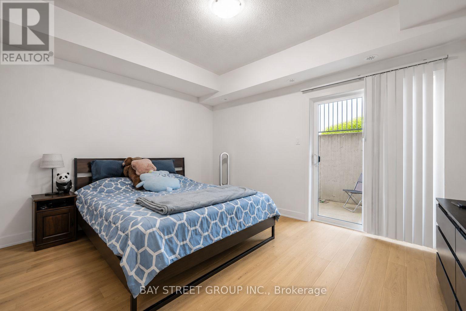 6 - 39 John Perkins Bull Drive W, Toronto, Ontario  M3K 0C3 - Photo 19 - W13210108