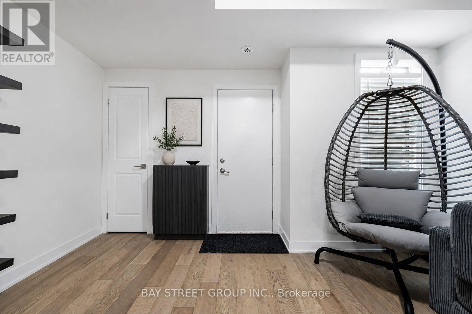 6 - 39 John Perkins Bull Drive W, Toronto, Ontario  M3K 0C3 - Photo 3 - W13210108