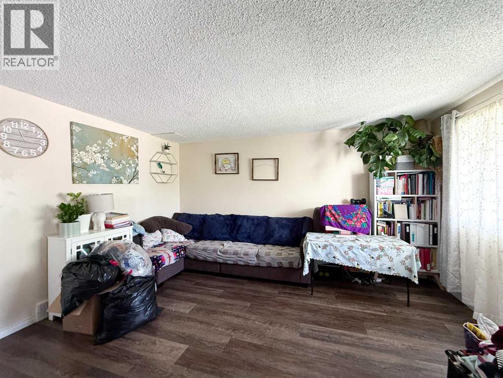 18 Princess Petra Avenue, Didsbury, Alberta  T0M 0W0 - Photo 4 - A2315855