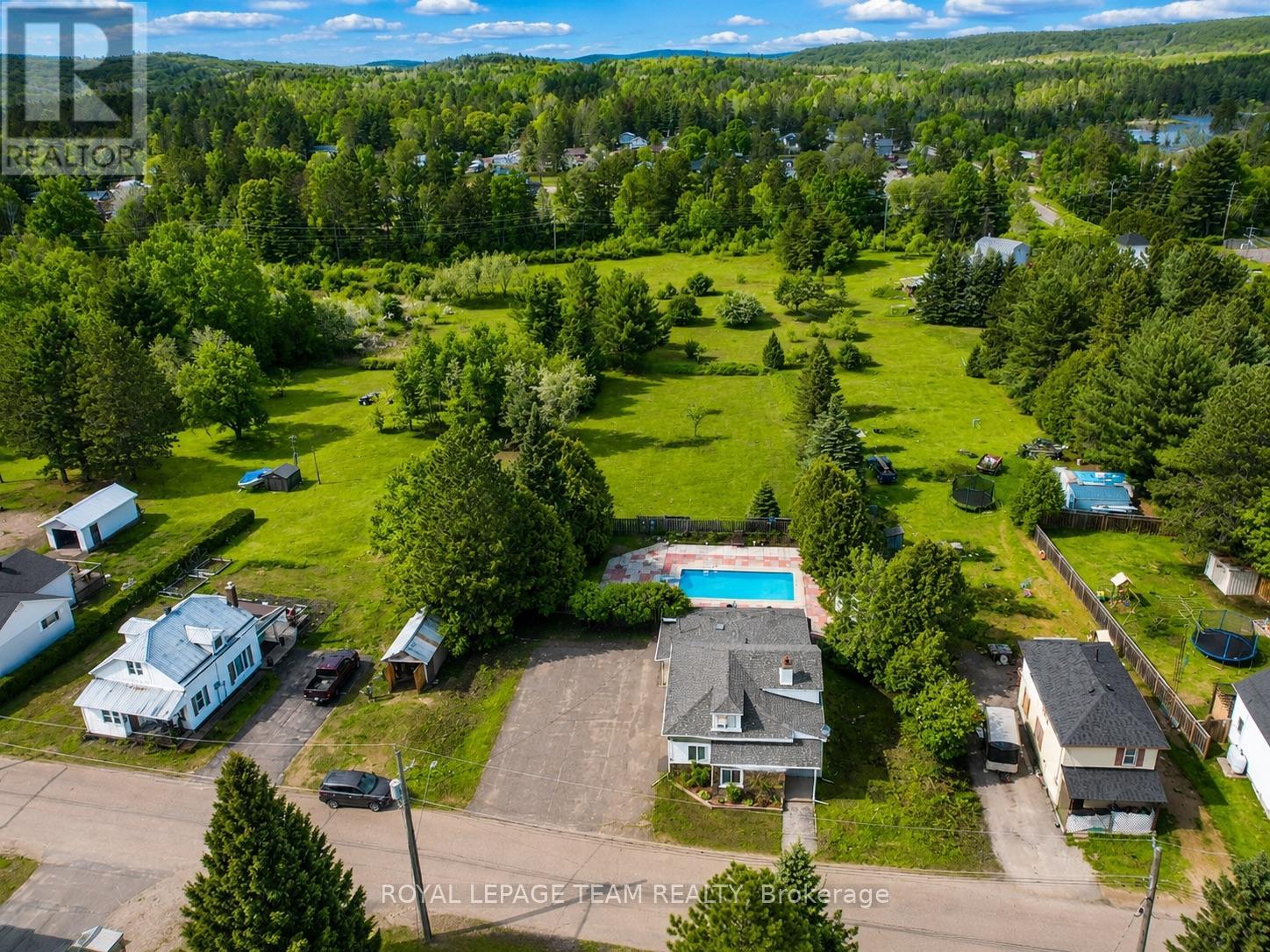26 Lane Street, Madawaska Valley, Ontario  K0J 1B0 - Photo 44 - X13218854