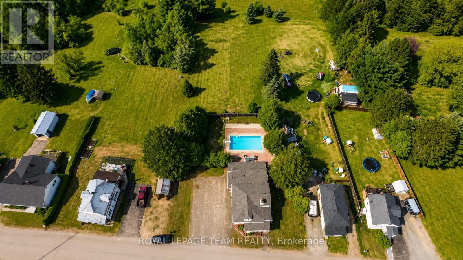 26 Lane Street, Madawaska Valley, Ontario  K0J 1B0 - Photo 5 - X13218854