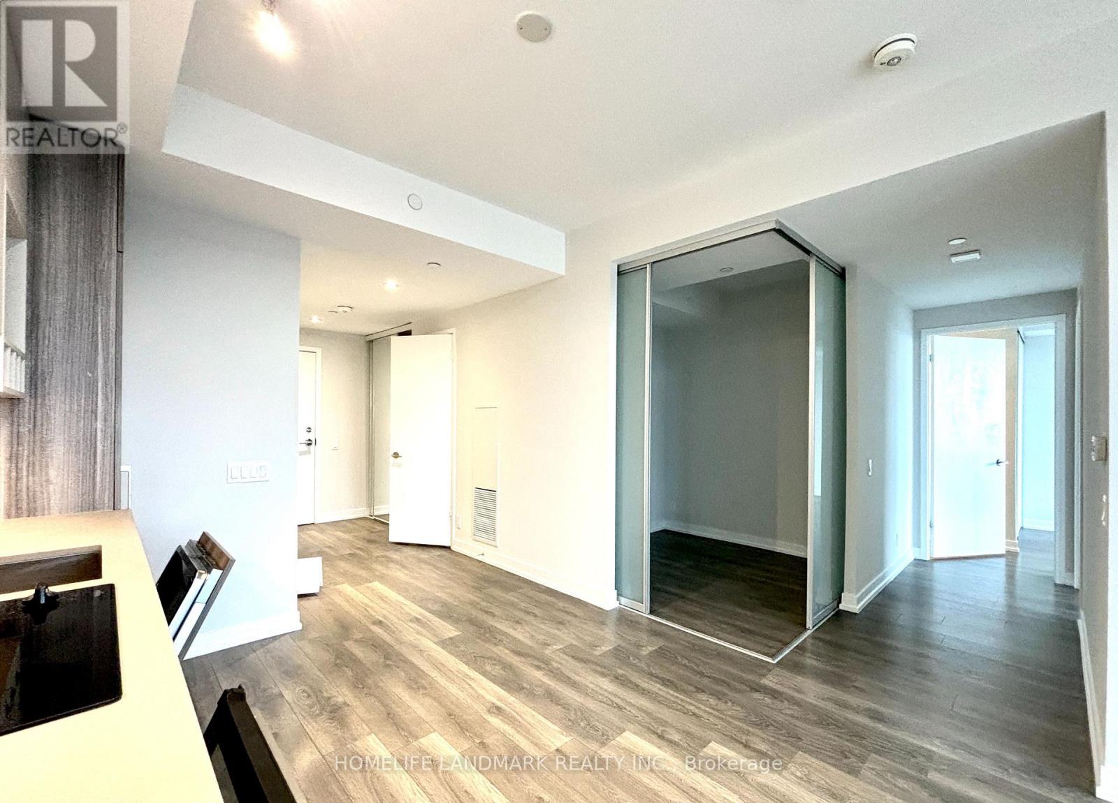 2001 - 898 Portage Parkway, Vaughan, Ontario  L4K 0J6 - Photo 8 - N13218856