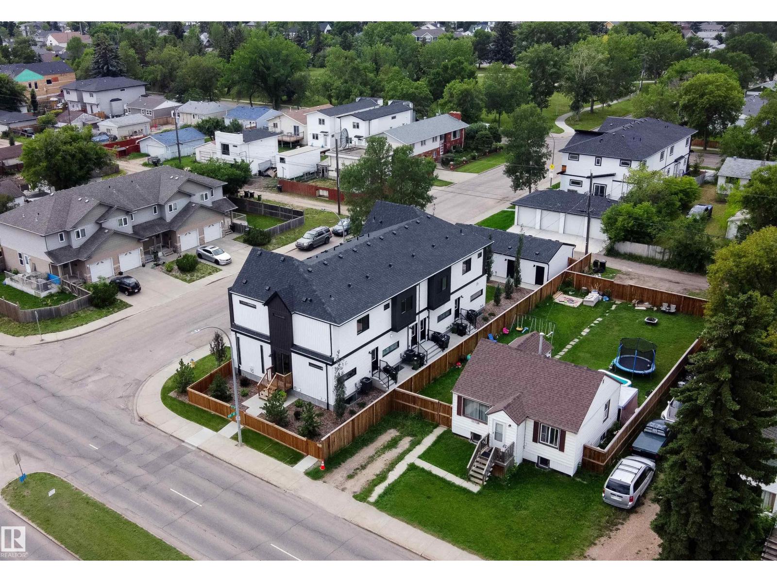 14904 109 Av NW, Edmonton, Alberta  T5P 1M6 - Photo 3 - E4479178