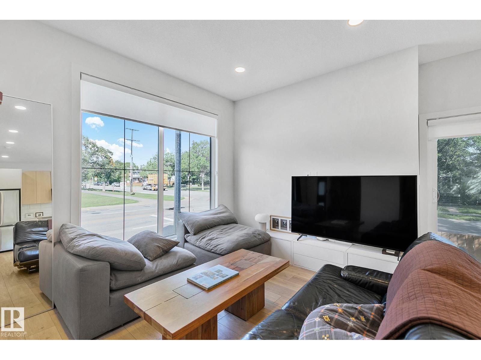 10363 149 St Nw, Edmonton, Alberta  T5P 1L4 - Photo 4 - E4479202