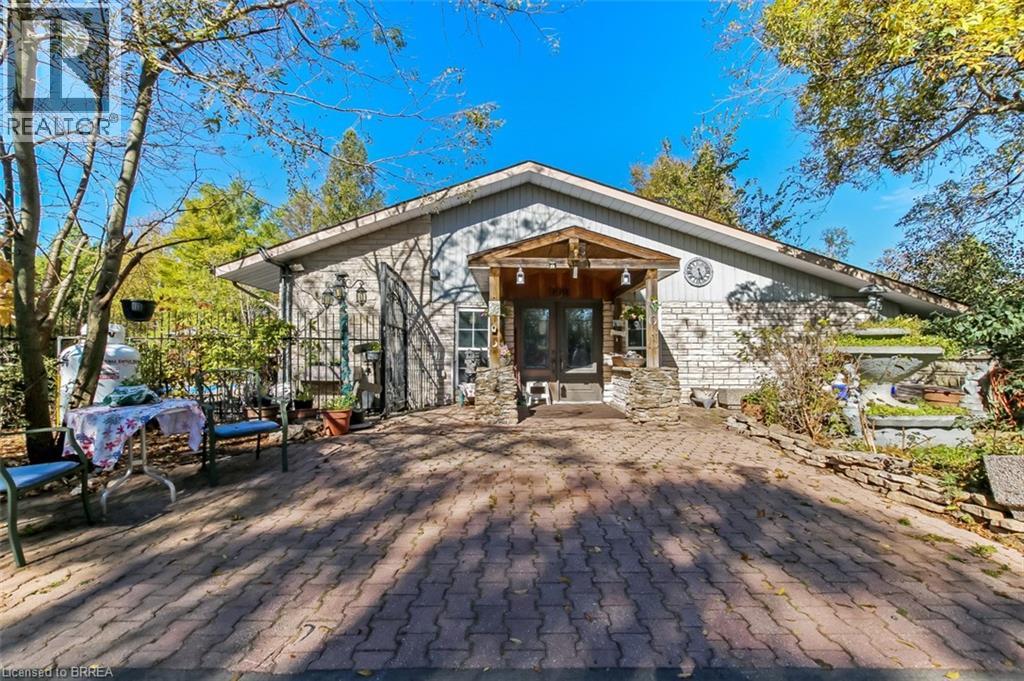 999 5 Concession W, Flamborough, Ontario  L9H 5E2 - Photo 2 - 40835017