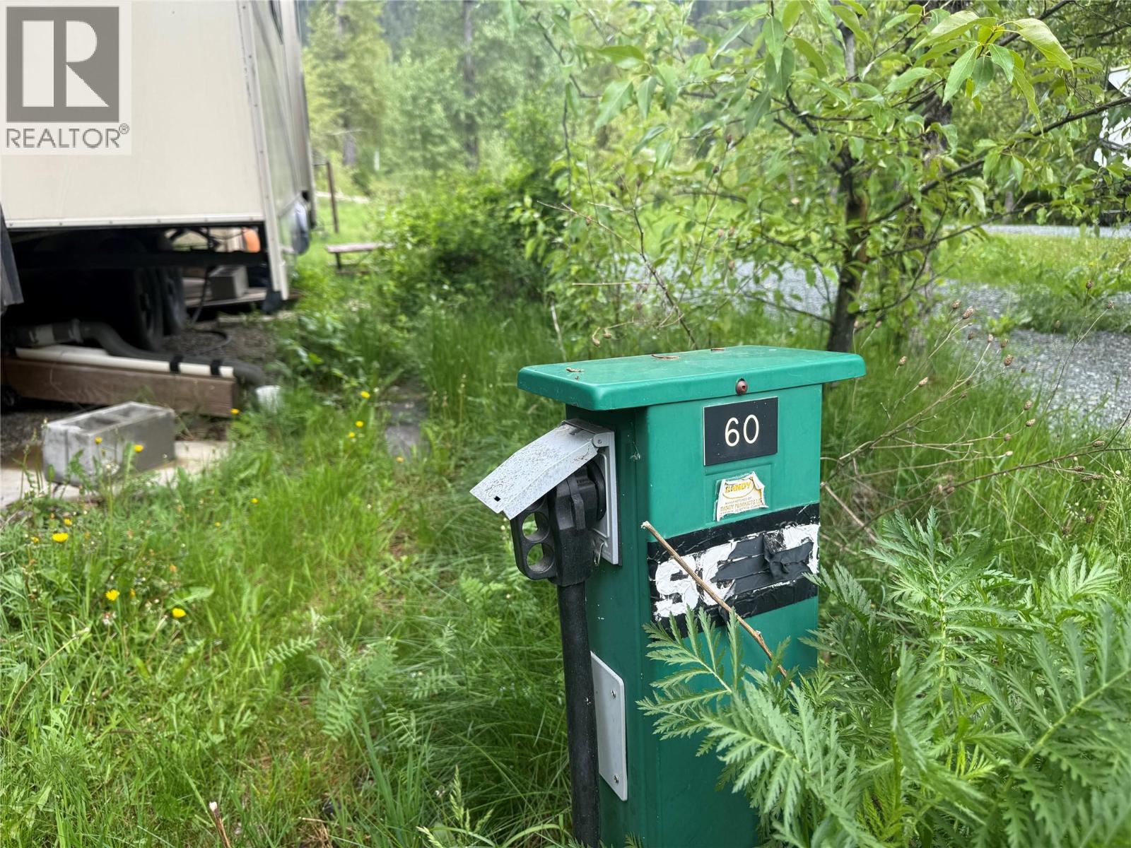 8415 King Creek Fsr Road Unit# Lot 60 Lot# 60, Yahk, British Columbia  V0B 2P0 - Photo 8 - 10387699