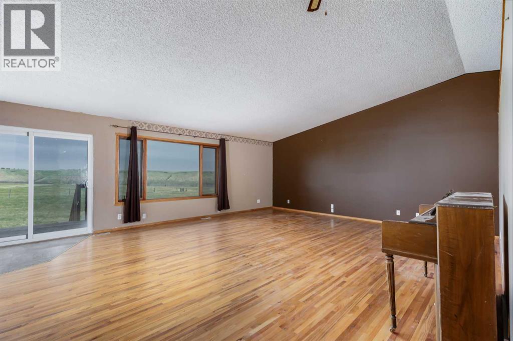 200, 274128 320 Street E, Rural Foothills County, Alberta  T0L 0J0 - Photo 6 - A2310755