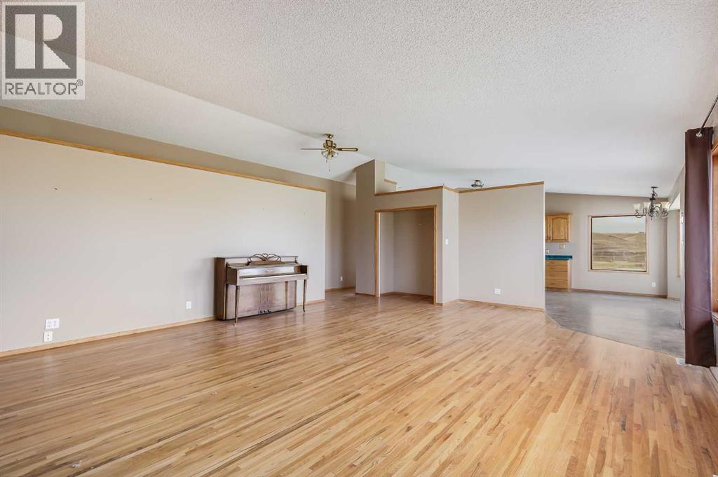 200, 274128 320 Street E, Rural Foothills County, Alberta  T0L 0J0 - Photo 8 - A2310755