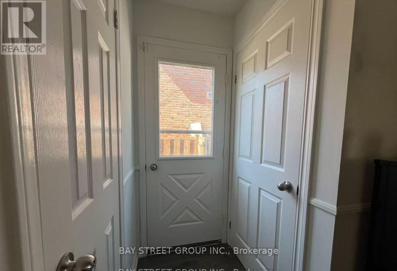 Bsmt - 19 Saddleback Court, Toronto, Ontario  M1B 2M3 - Photo 9 - E13218874