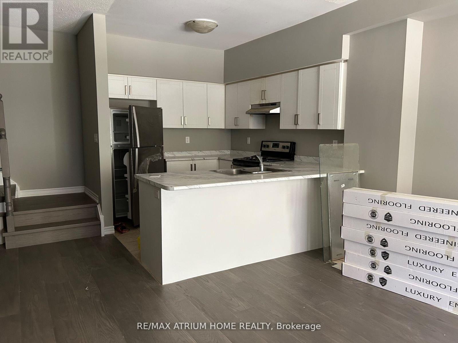 5 - 1255 Bridletowne Circle, Toronto, Ontario  M1W 3S4 - Photo 2 - E13218876