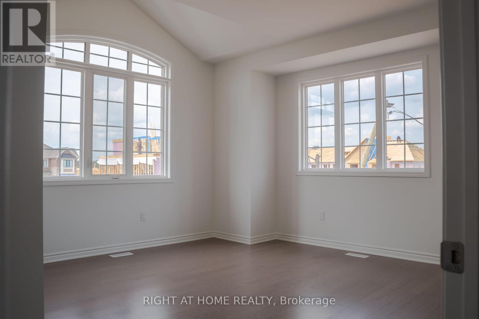 1230 Poppy Gardens, Oakville, Ontario  L6H 7Y5 - Photo 5 - W13218882