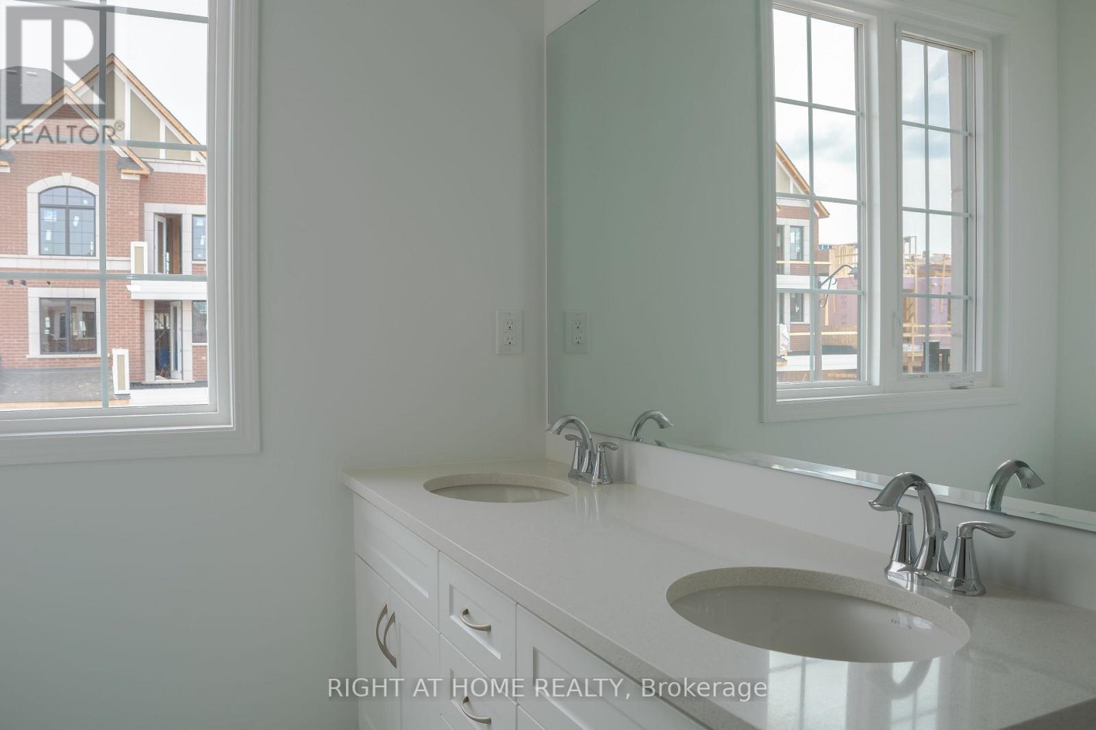 1230 Poppy Gardens, Oakville, Ontario  L6H 7Y5 - Photo 8 - W13218882