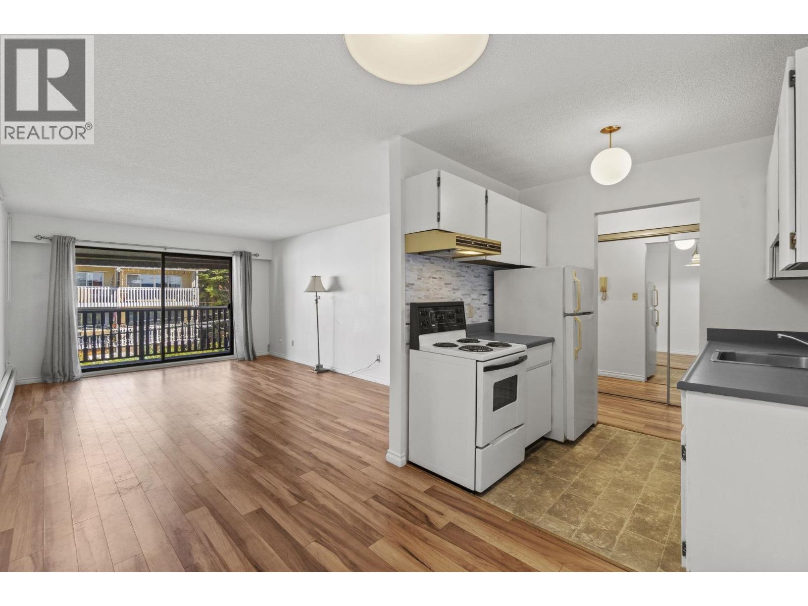 315 310 W 3rd Street, North Vancouver, British Columbia  V7M 1G4 - Photo 7 - R3110529