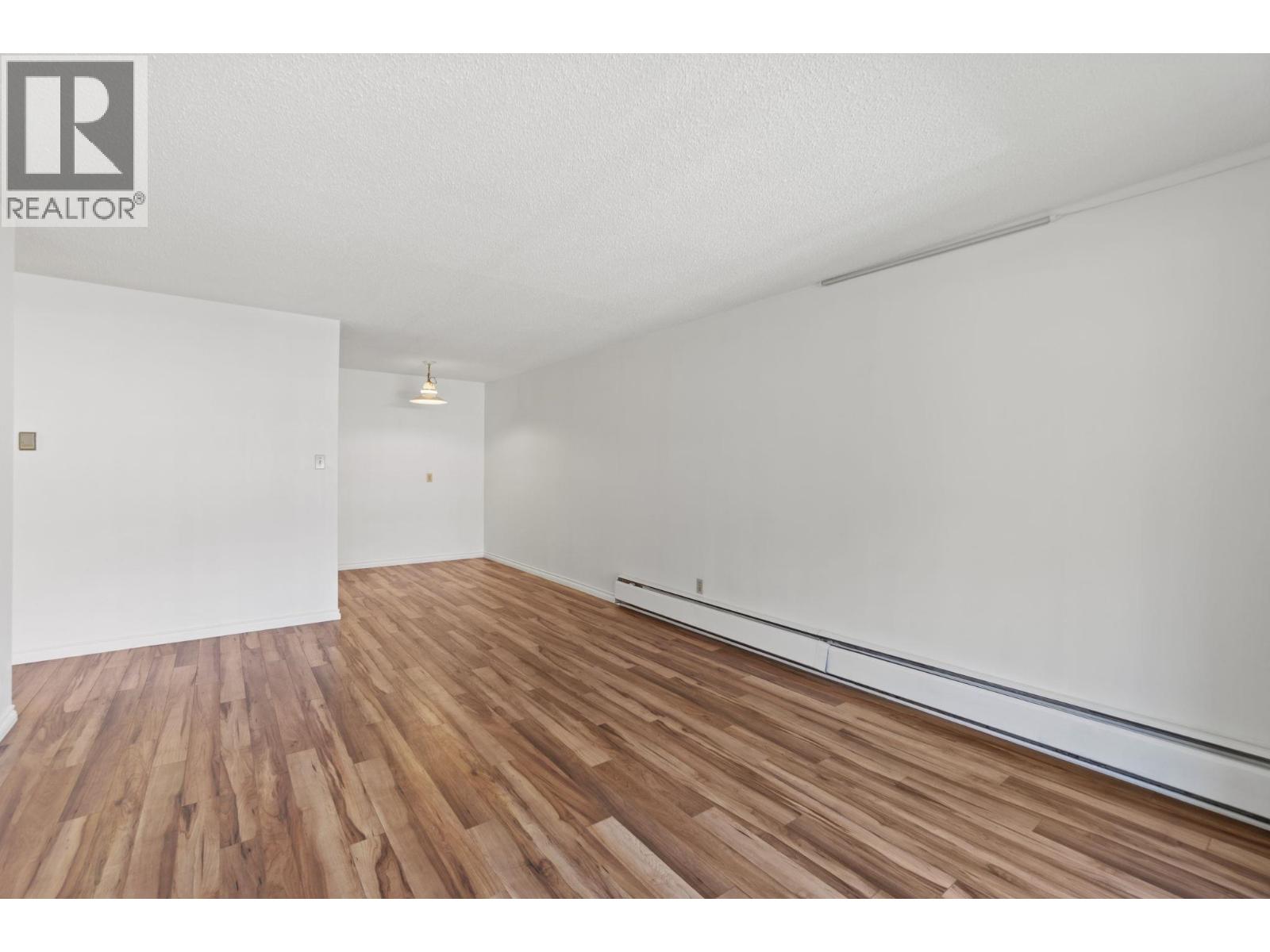 315 310 W 3rd Street, North Vancouver, British Columbia  V7M 1G4 - Photo 4 - R3110529