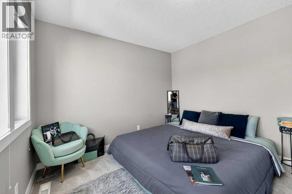 271 Fireside Drive, Cochrane, Alberta  T4C 2L5 - Photo 16 - A2314873