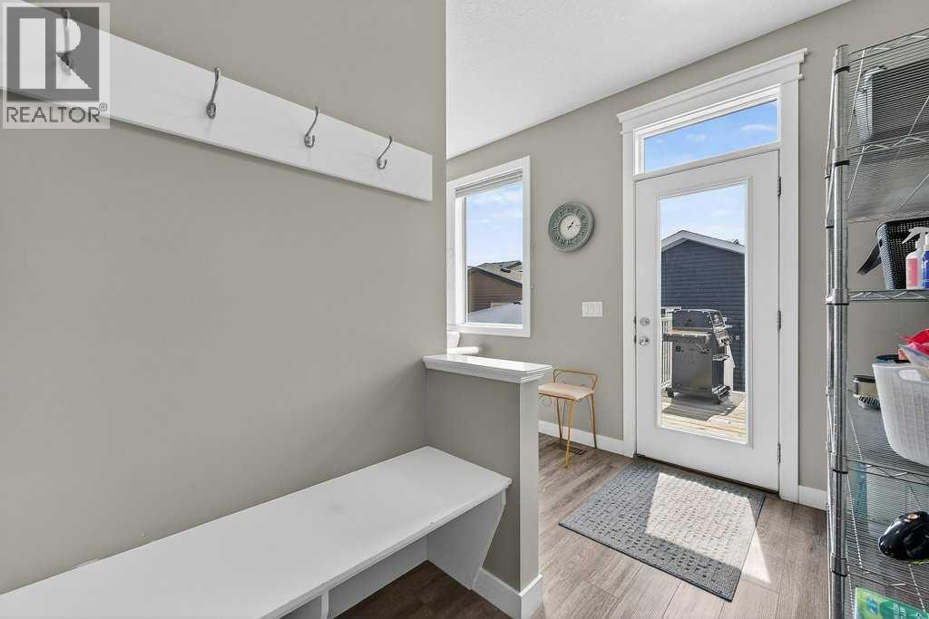 271 Fireside Drive, Cochrane, Alberta  T4C 2L5 - Photo 10 - A2314873