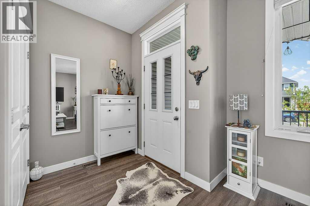 271 Fireside Drive, Cochrane, Alberta  T4C 2L5 - Photo 2 - A2314873