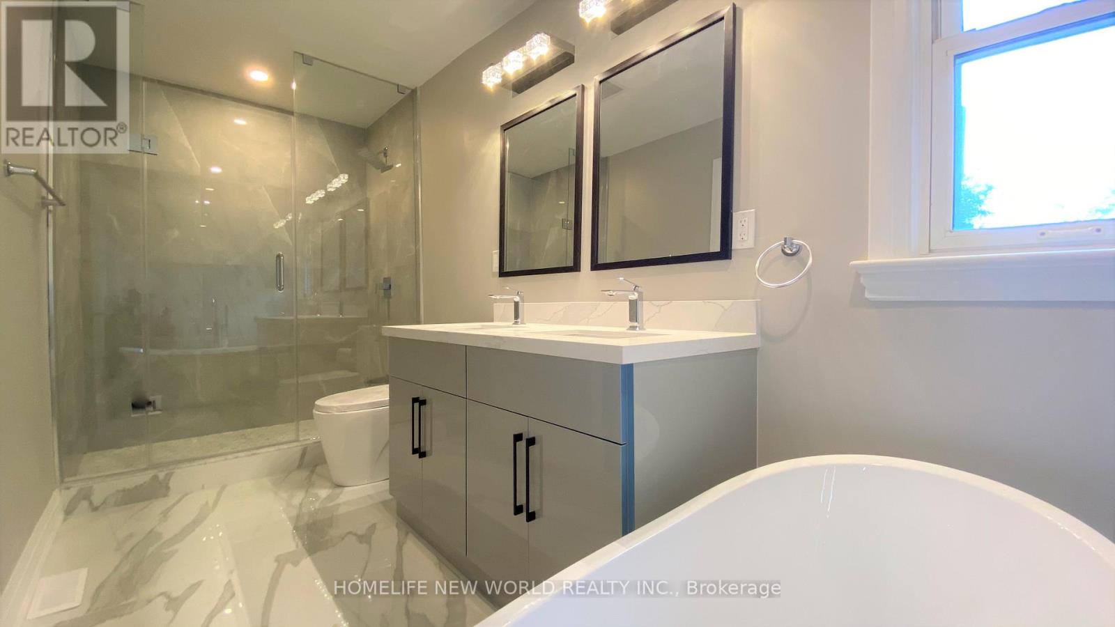 176 Eastdale Street, Oshawa, Ontario  L1G 6H9 - Photo 10 - E13218892