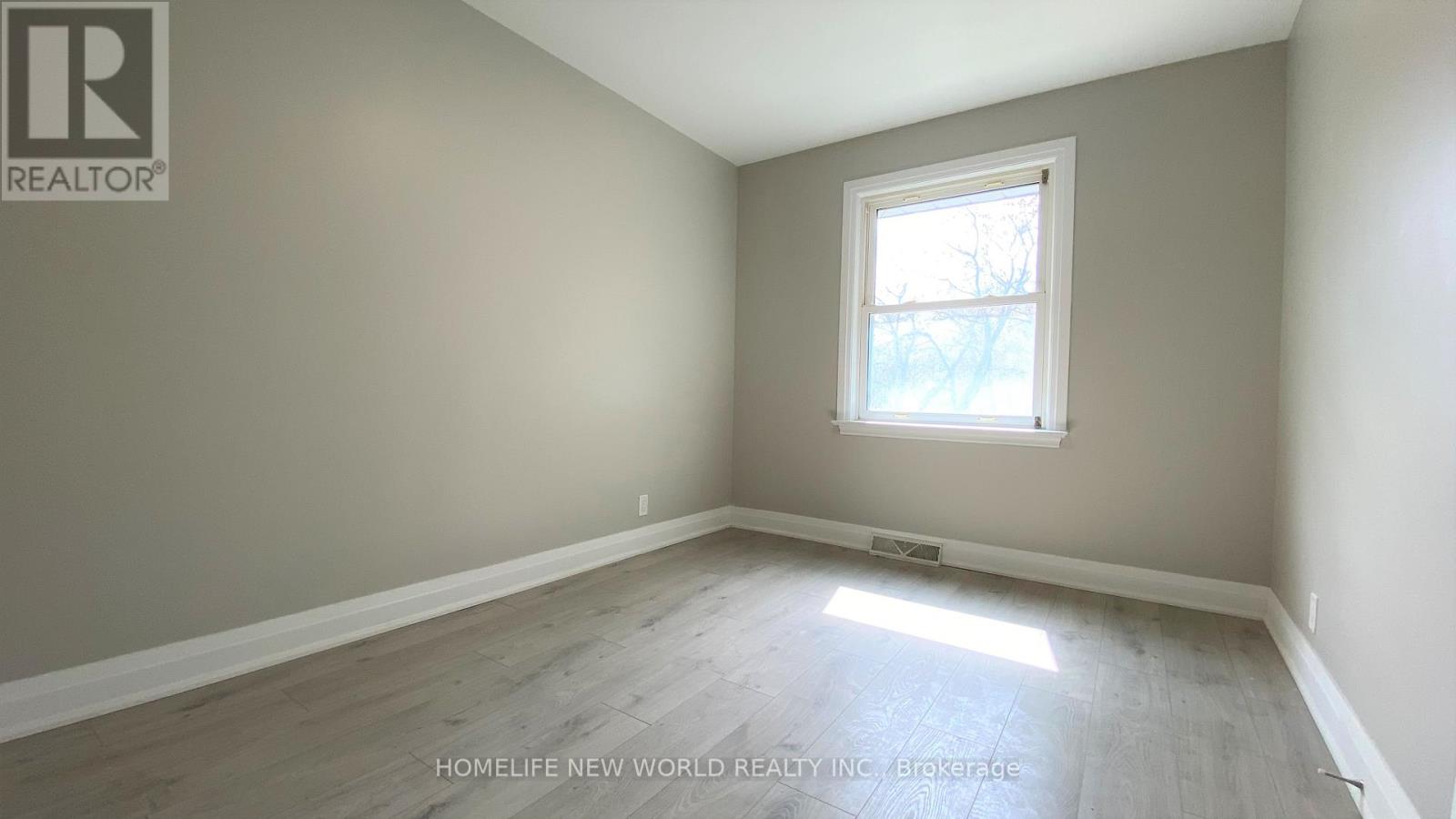 176 Eastdale Street, Oshawa, Ontario  L1G 6H9 - Photo 11 - E13218892