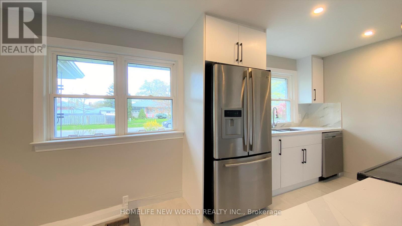 176 Eastdale Street, Oshawa, Ontario  L1G 6H9 - Photo 7 - E13218892