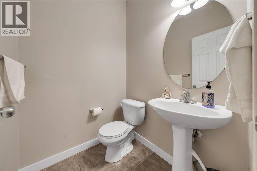 32 Everoak Close SW, Calgary, Alberta  T2Y 0C3 - Photo 21 - A2316425