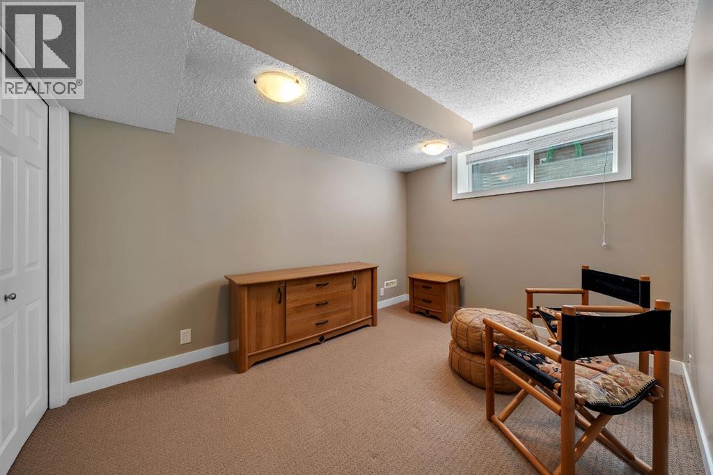 32 Everoak Close SW, Calgary, Alberta  T2Y 0C3 - Photo 44 - A2316425