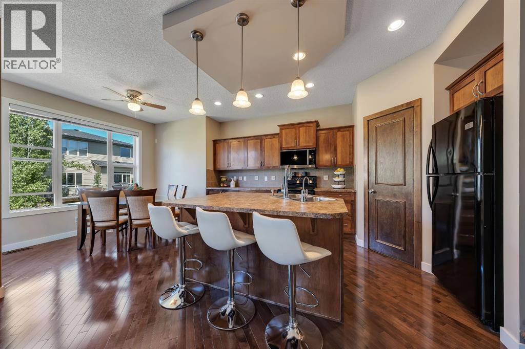 32 Everoak Close SW, Calgary, Alberta  T2Y 0C3 - Photo 6 - A2316425