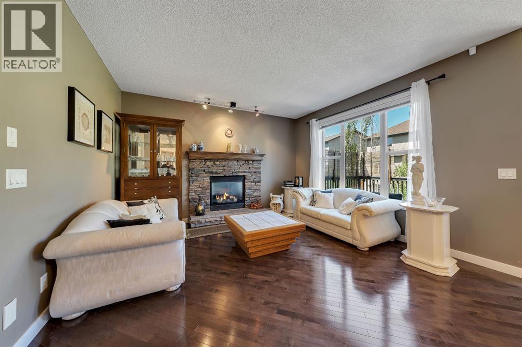 32 Everoak Close SW, Calgary, Alberta  T2Y 0C3 - Photo 8 - A2316425