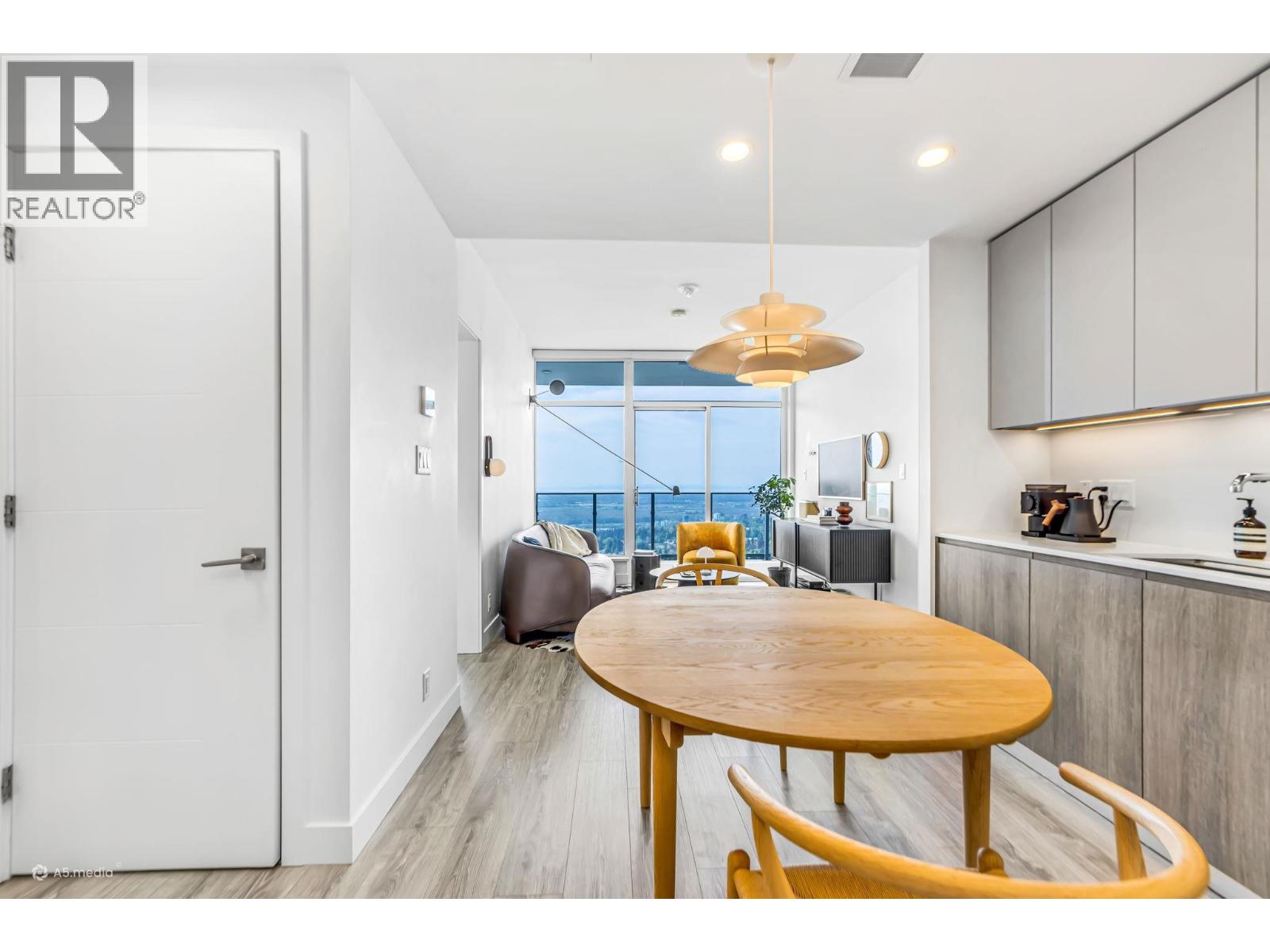 3405 6511 Sussex Avenue, Burnaby, British Columbia  V5H 0K5 - Photo 7 - R3129648