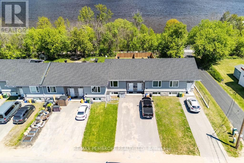 623 Nelson Street, Pembroke, Ontario K8A 3P3 - Photo 2 - X13218942