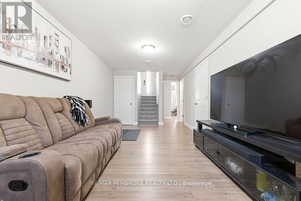 623 Nelson Street, Pembroke, Ontario K8A 3P3 - Photo 26 - X13218942