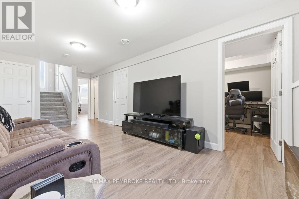 623 Nelson Street, Pembroke, Ontario K8A 3P3 - Photo 28 - X13218942