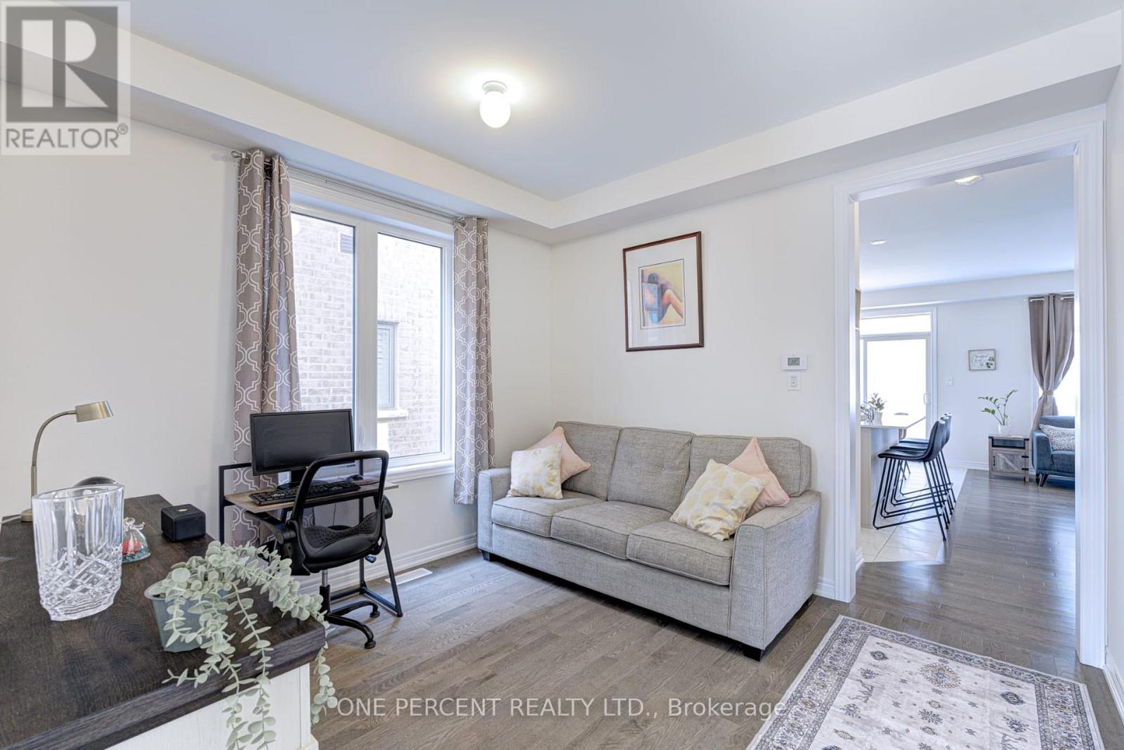 465 Kennedy Circle W, Milton, Ontario  L9E 2C4 - Photo 8 - W13218912