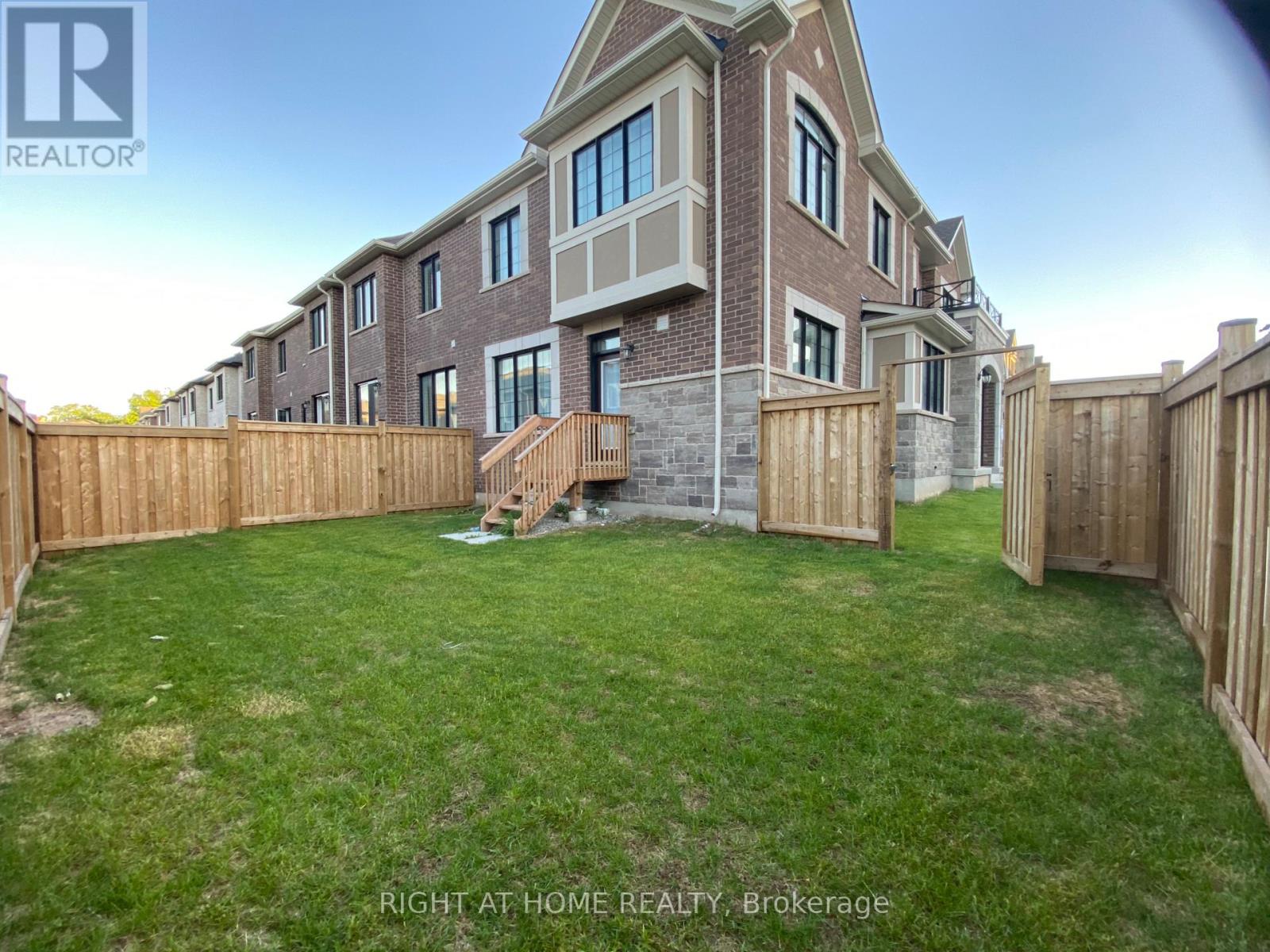1230 Poppy Gardens, Oakville, Ontario  L6H 7Y5 - Photo 11 - W13218882