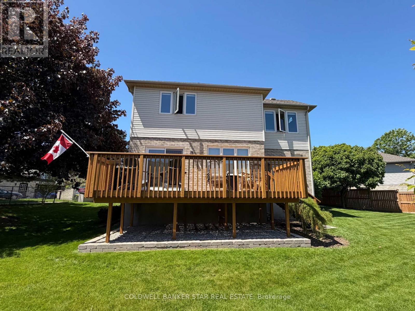 17 Windemere Place, St. Thomas, Ontario  N5R 6H3 - Photo 43 - X13015794