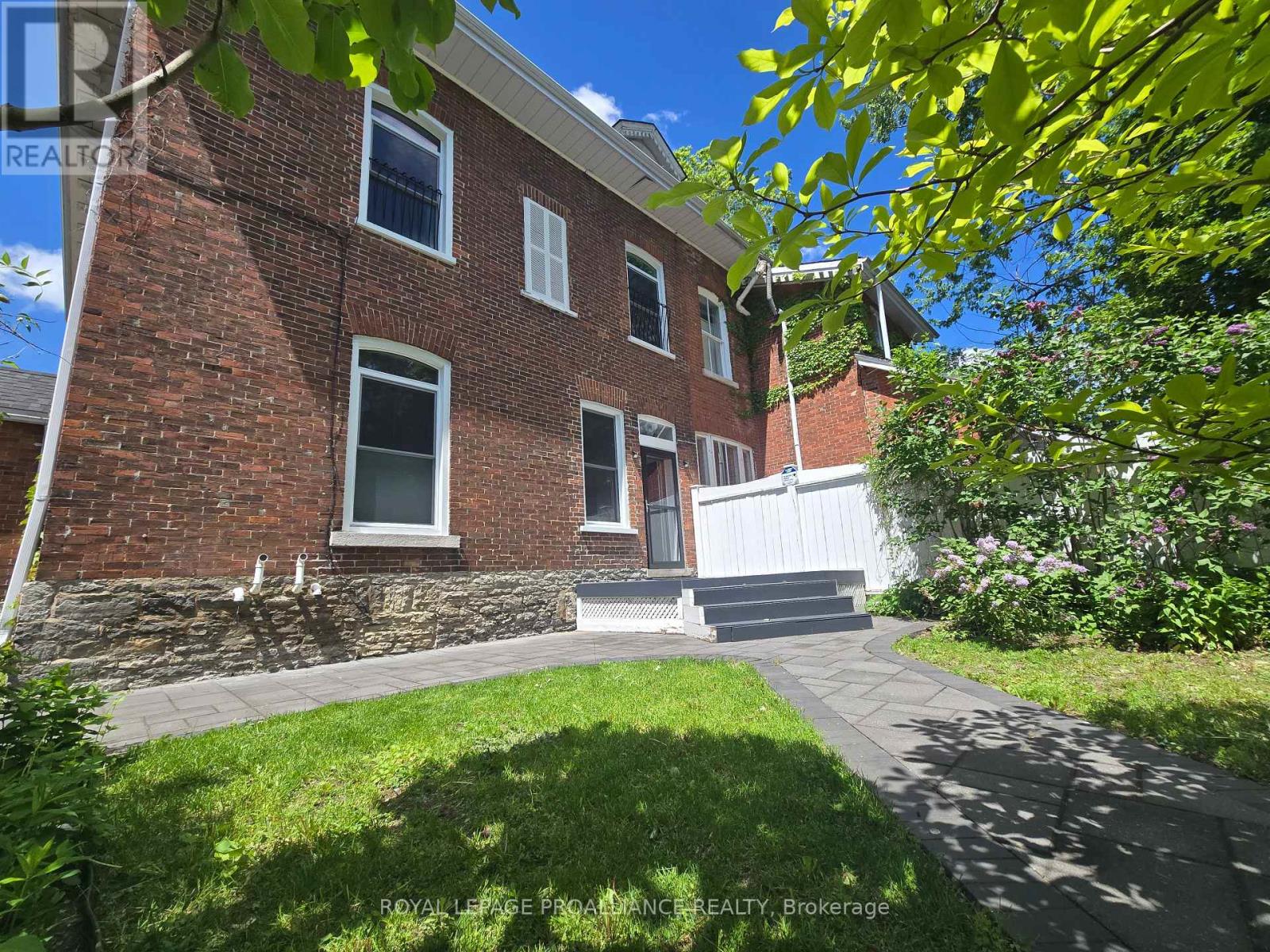 219 Charles Street, Belleville, Ontario  K8N 3M3 - Photo 42 - X12940882