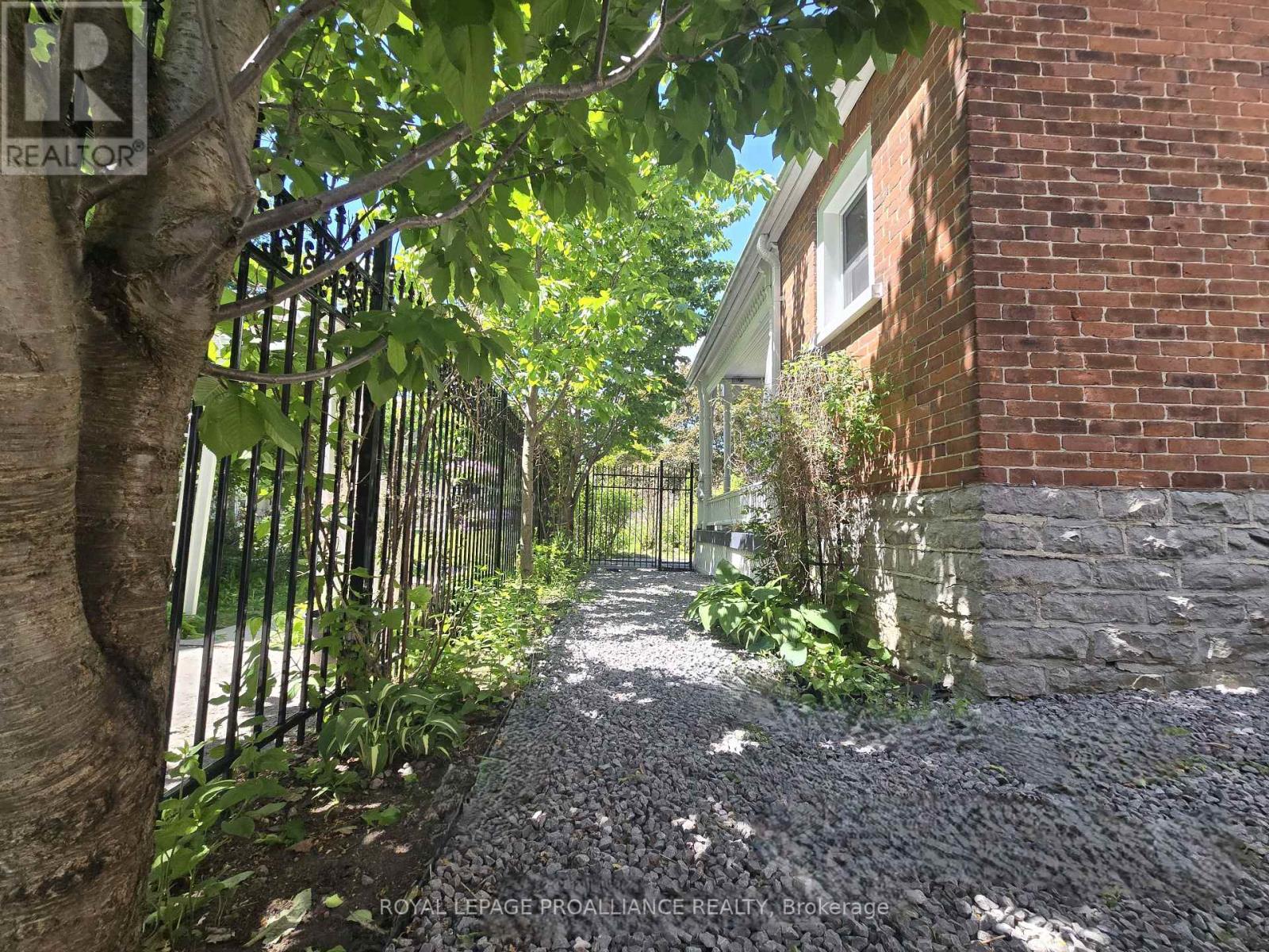 219 Charles Street, Belleville, Ontario  K8N 3M3 - Photo 45 - X12940882