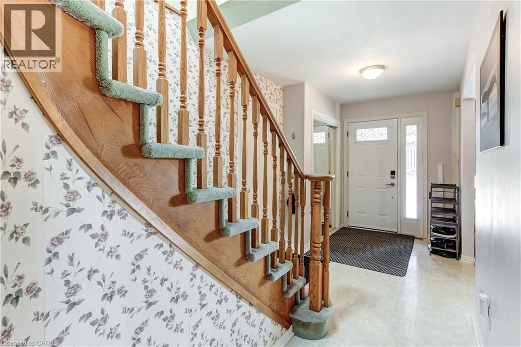 2130 Cleaver Avenue, Burlington, Ontario  L7M 3R1 - Photo 11 - 40834020