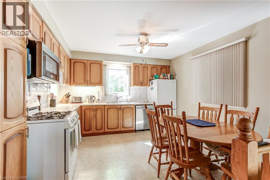 2130 Cleaver Avenue, Burlington, Ontario  L7M 3R1 - Photo 17 - 40834020