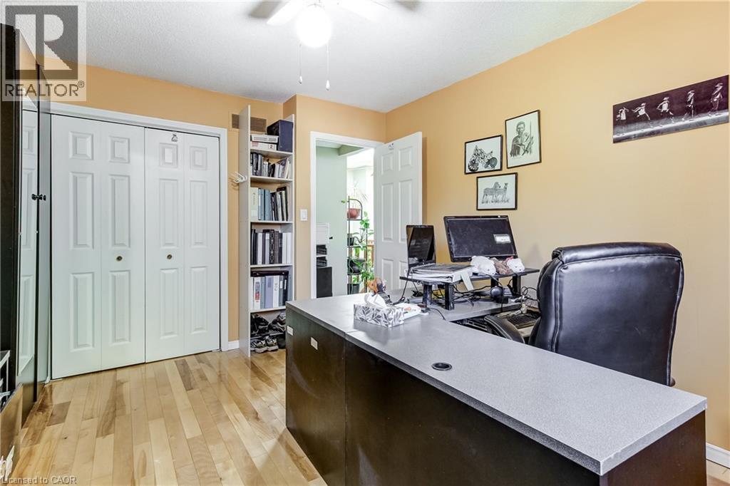 2130 Cleaver Avenue, Burlington, Ontario  L7M 3R1 - Photo 33 - 40834020