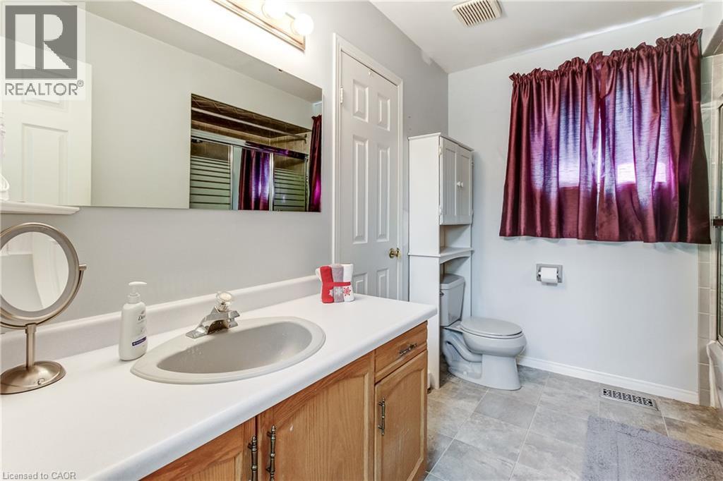 2130 Cleaver Avenue, Burlington, Ontario  L7M 3R1 - Photo 37 - 40834020