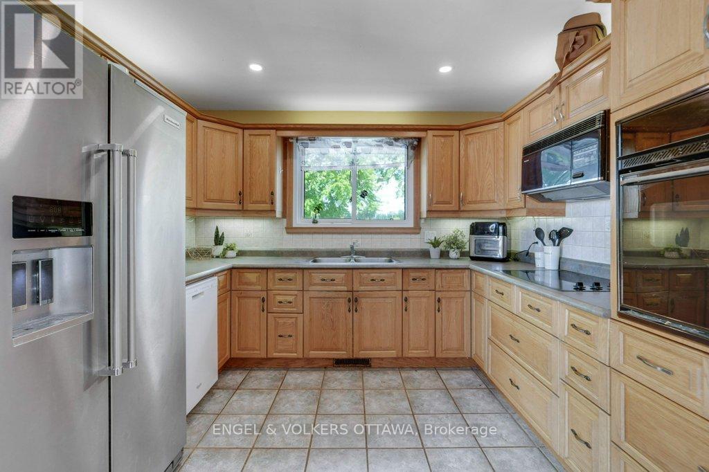 14961 County Rd 43, North Stormont, Ontario K0C 1K0 - Photo 7 - X13218960